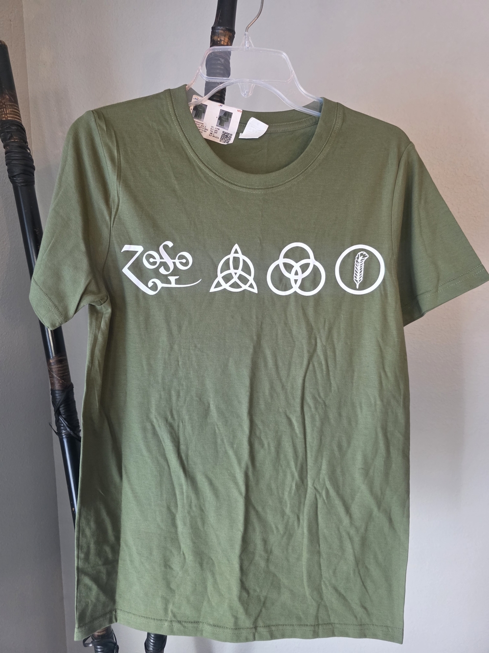 NWT LED ZEPPELIN ZOSO Olive Green Graphic Crew Neck T-Shirt Small Unisex
